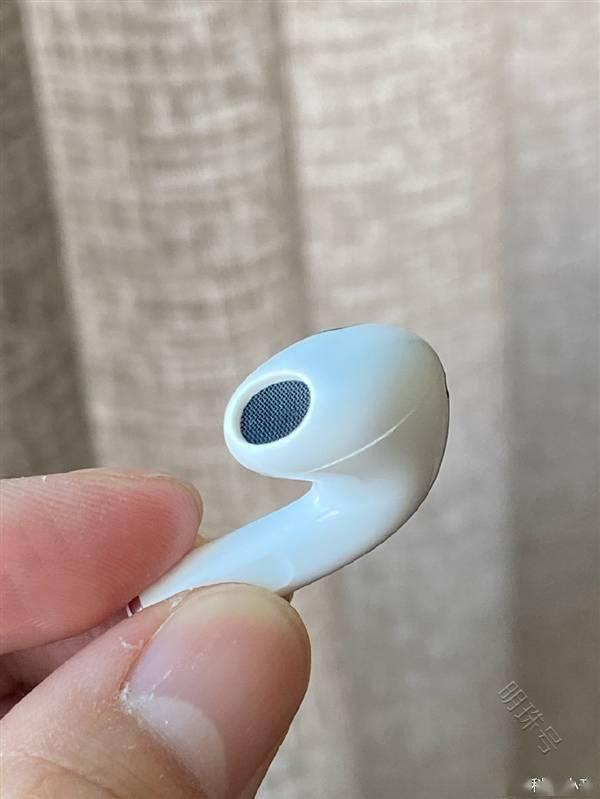 苹果首批airpods3无线耳机做工问题引吐槽