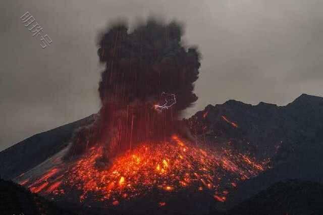 火山喷发期间的战略轰炸，是否有几率起到保护作用？