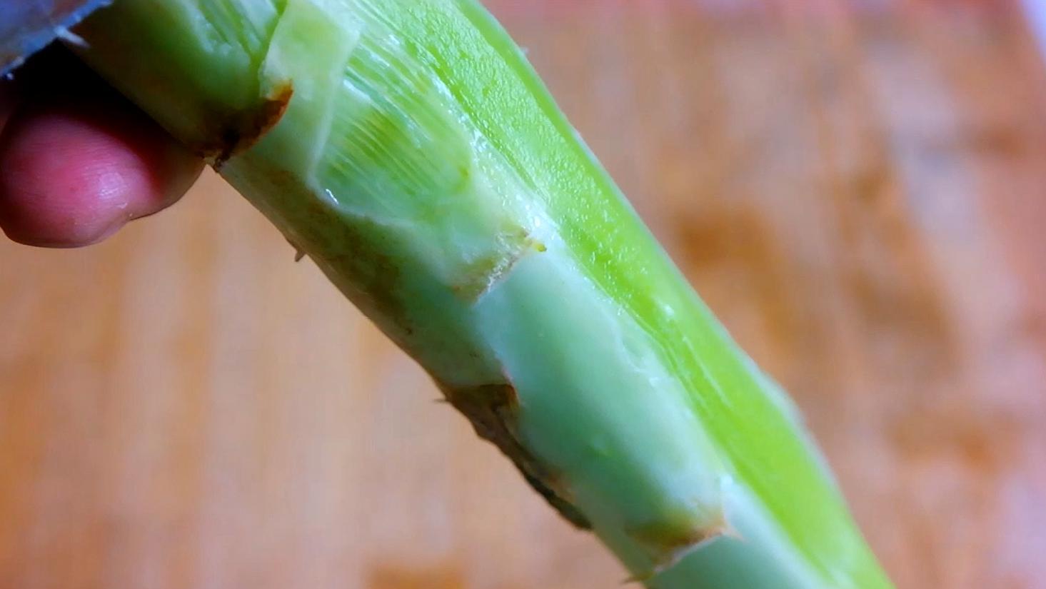 莴笋金针菇，简简单单，鲜香美味，越吃越上瘾