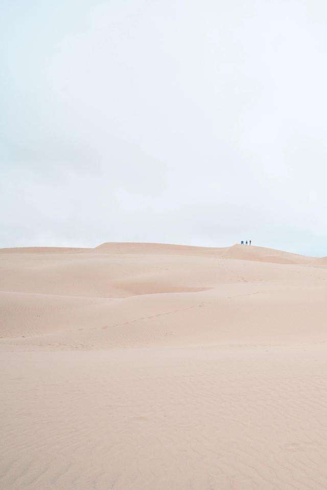 秋雨微凉，未曾落笔，思念就已蔓延，多少次想回到相遇的地方