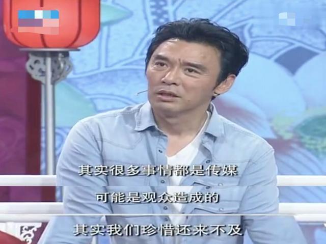 钟镇涛上海豪宅曝光，粉丝调侃：怪不得不更新动态