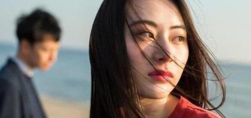 婚后一年有了女儿，而老公却越来越陌生