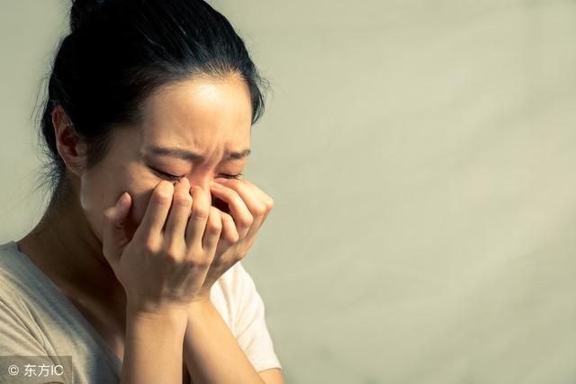 婆婆生日，我给婆婆送了一个红包，没想到小叔子的做法让我崩溃