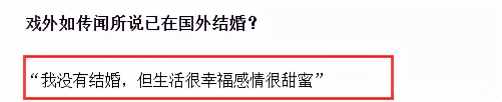 50岁俞飞鸿现身拍广告，她手拿保温杯，素颜现身工作室