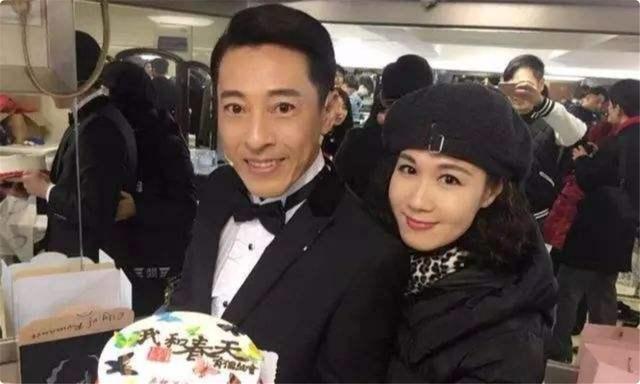 她比吕颂贤大4岁，婚后不生孩子不吃肉，现55岁无儿无女