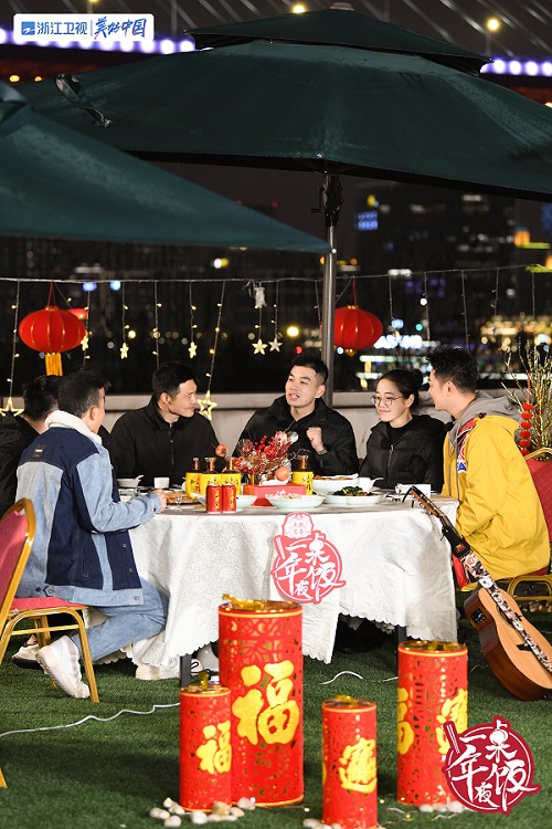 《一桌年夜饭》寻味团上海分团与城市“守护者”会面