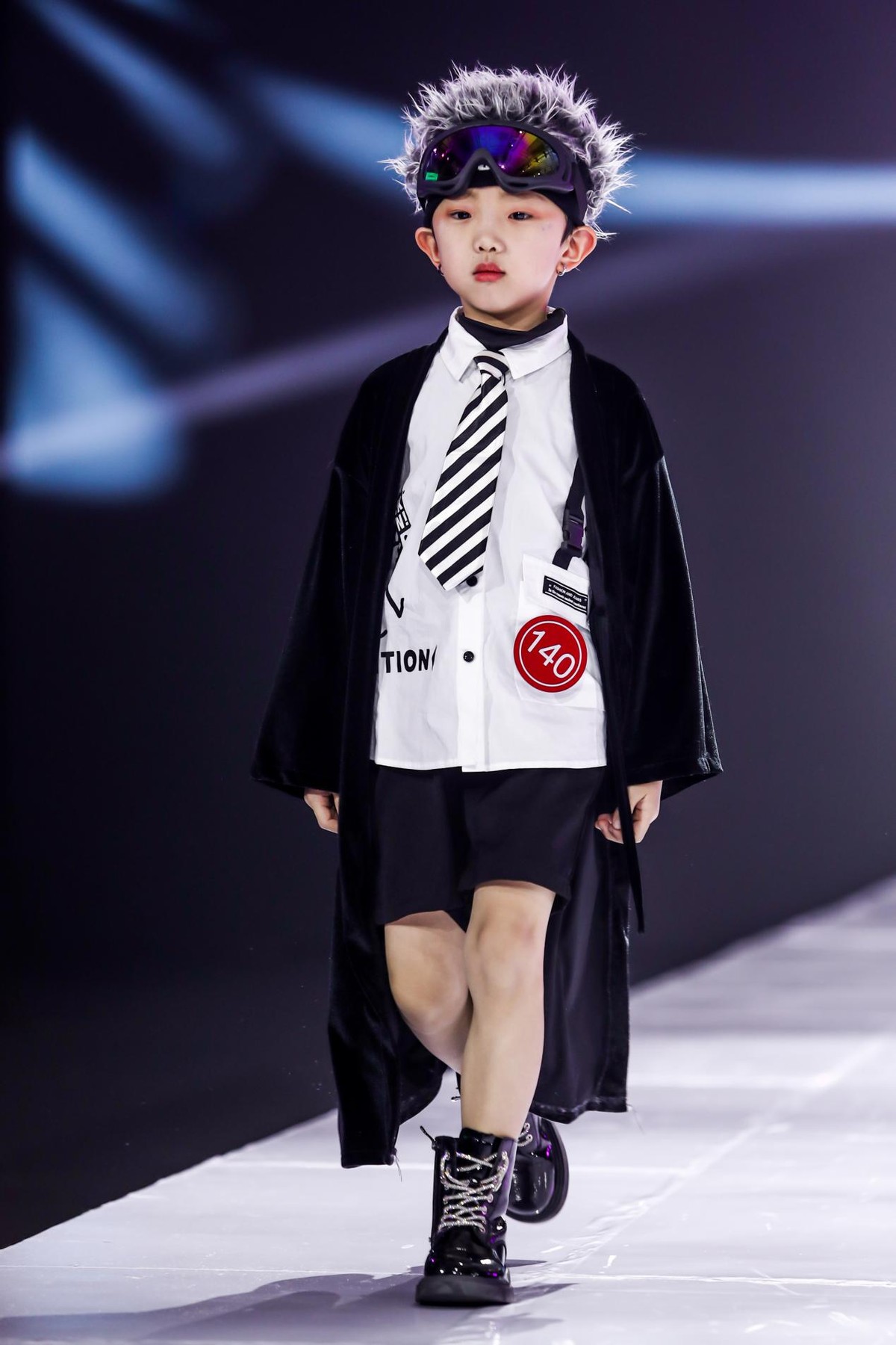 2022中国童模榜中榜时尚盛典全球代言人滕家祺