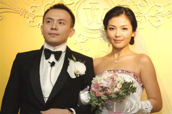 结婚之后专心做全职太太的明星，刘涛复出为丈夫还债