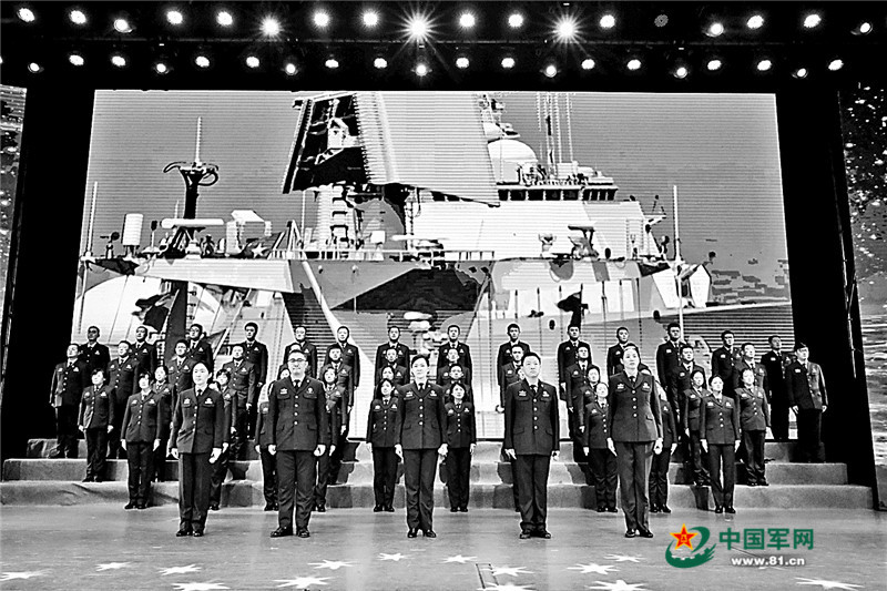 将青春献给强军事业，海军大连舰艇学院举办文职人员先进事迹报告