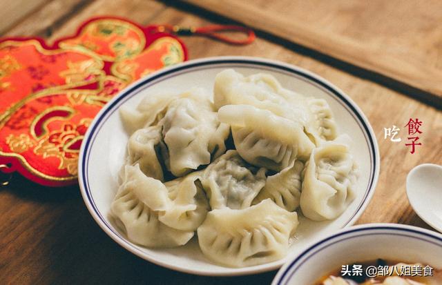 调饺子馅时，牢记正确做法，饺子馅香嫩好吃，怎么煮都好吃