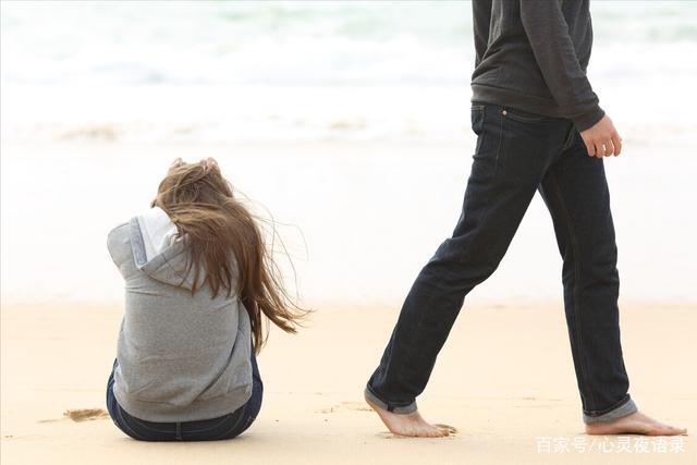 父亲为了一个女人狠心抛弃了我们母女，直到现在，我都无法忘怀