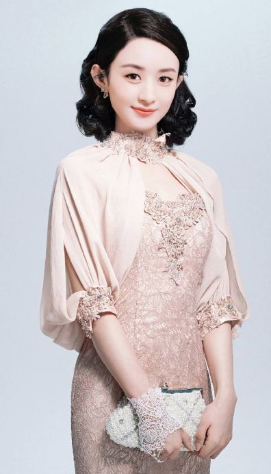 同样是穿旗袍，赵丽颖没变化，杨幂像村姑，只有她最惊艳！