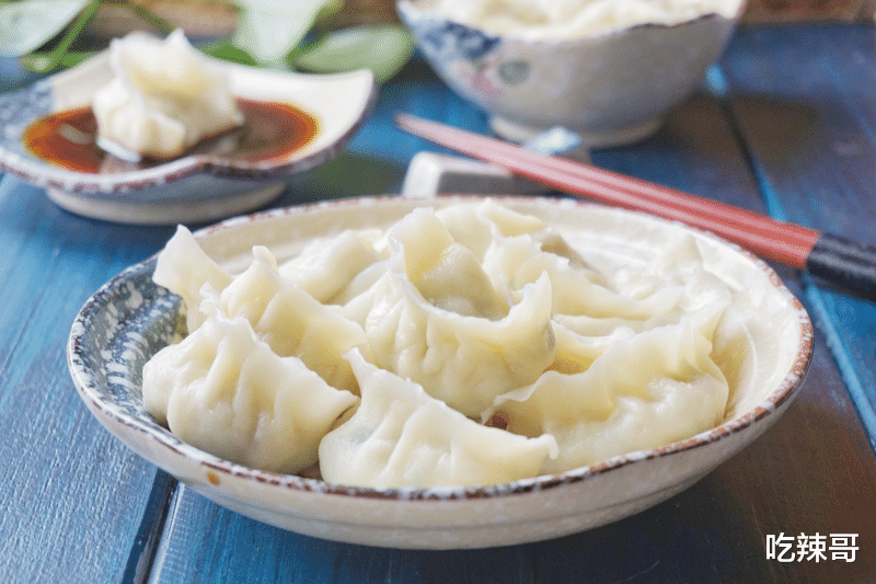 东北人对饺子是多么的着迷，素馅水饺做好了比肉馅的还好吃