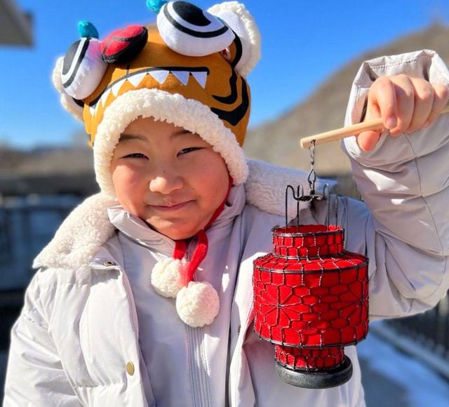 明星过大年初二过年期间的生活状态，伊能静发文感慨