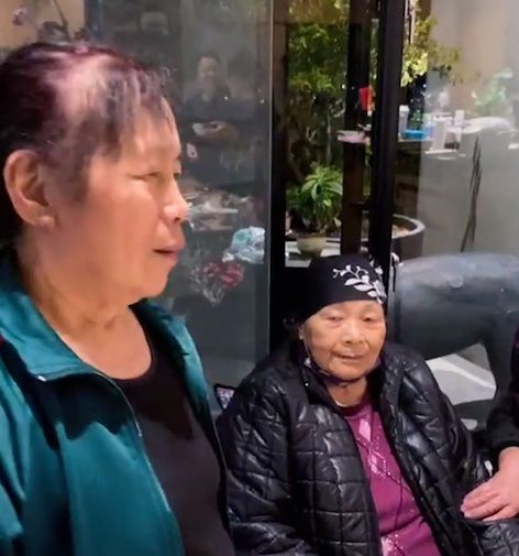 张惠妹带85岁母亲露面，网友：俩人状态真好