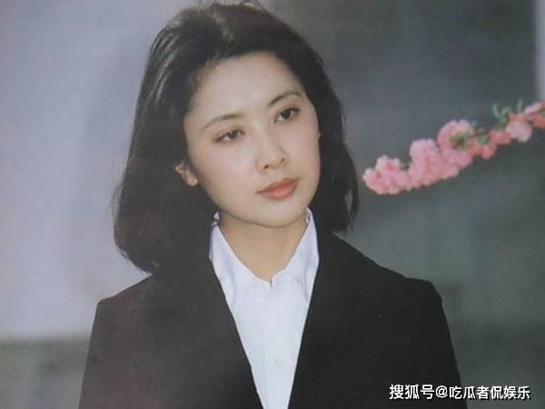 68岁“中国第一美女”旧照曝光，她美貌不减依旧很女神