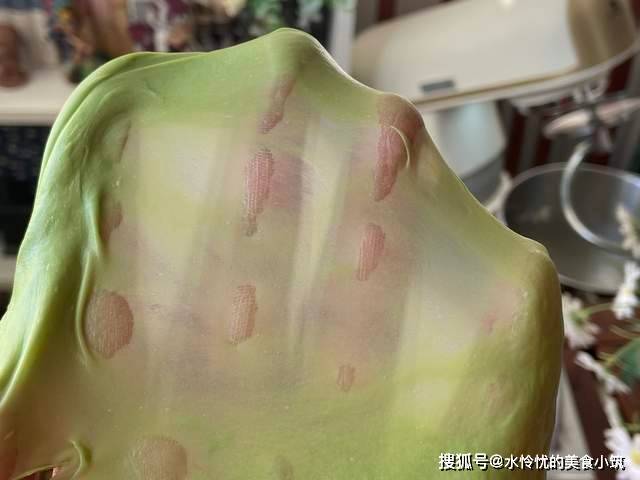 抹茶蜜豆车轮吐司，颜值与美味并存