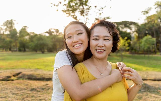 为了女儿一生守寡，但养老还得靠自己