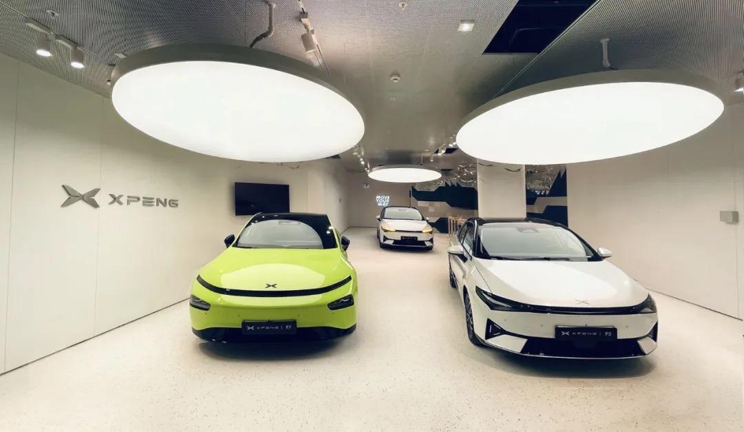 小鹏汽车在欧洲首个直营体验店正式开业
