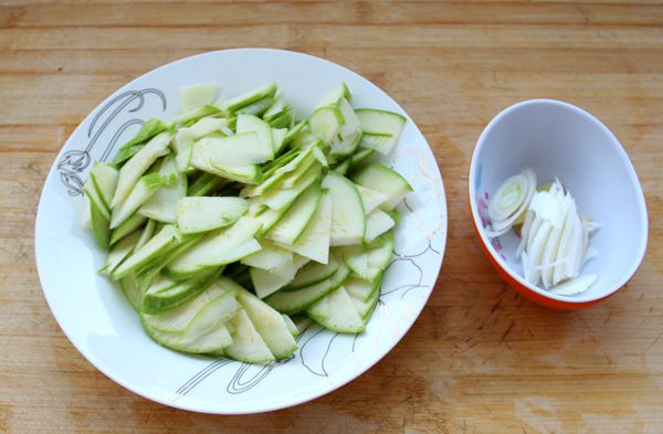 秋冬季常给孩子吃这道菜，孩子长高一大截