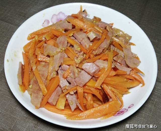 胡萝卜炒牛肉的家常做法，简单好吃开胃又下饭，好吃更下饭