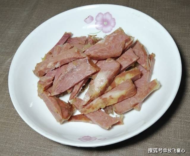 驴肉炒青椒的家常做法窍门，鲜嫩好吃还在于掌握三个小窍门