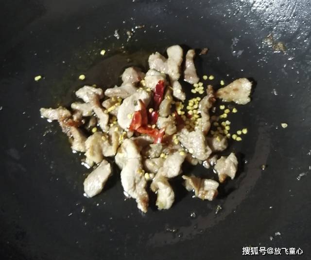 土豆丝炒肉怎么做好吃，土豆丝炒肉怎么家常做法