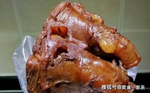 卤牛肉直接下锅焯水？不对，多加这一步，牛肉不柴还好吃