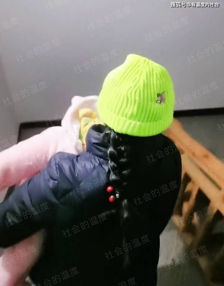 湖北女子带宝宝回婆家坐月子却被赶出家门，婆婆：坏了名声