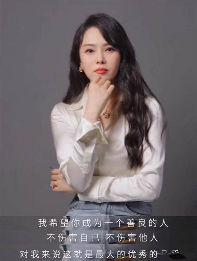 伊能静儿子晒情人节party照，网友：完全认不出来