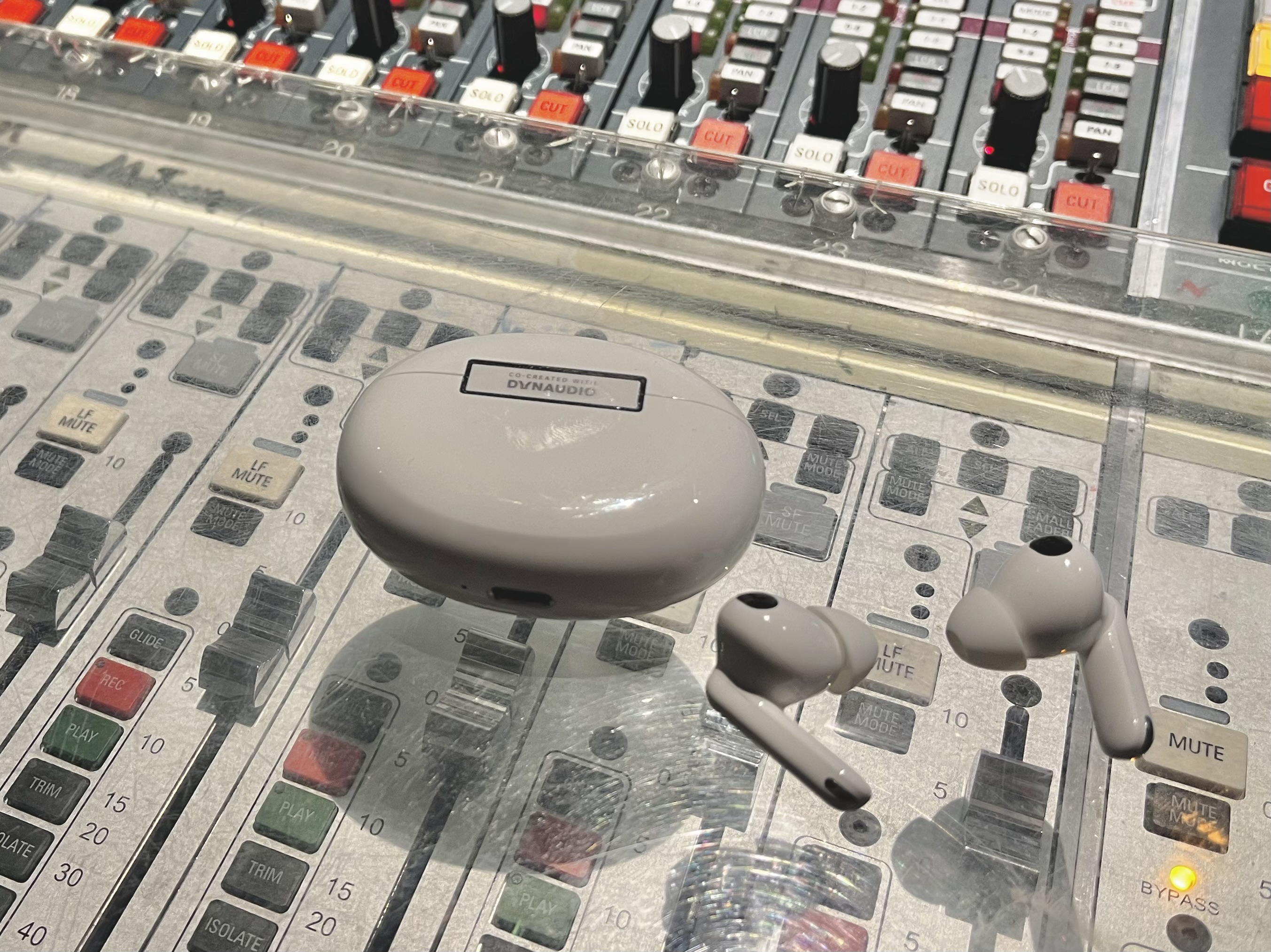 oppo旗舰耳机新品encox2将于2月24日发布