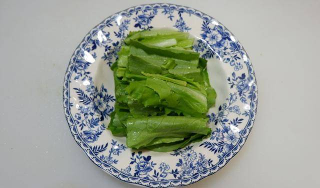 麻酱油麦菜——所需食物——小青菜