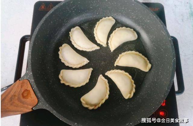 饺子做出去高颜值，营养丰富，简易零不成功，小孩喜欢吃