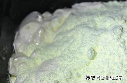 酥脆香甜的花生牛轧糖，做法简单，满满都是小时候的味道！