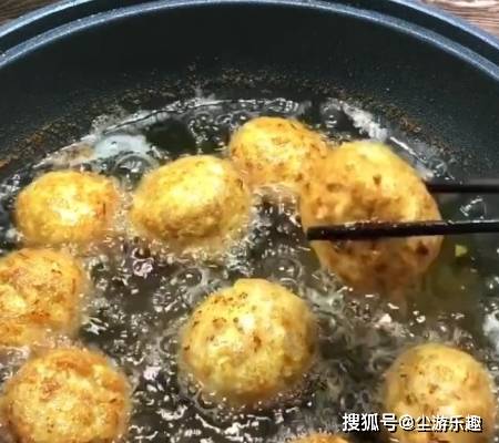 吃了20年豆腐，原来豆腐还能这么吃，简单一搅一拌，比牛肉丸鲜