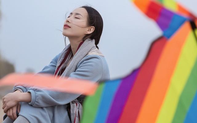 女生的坚强，很多时候都是伪装出来的