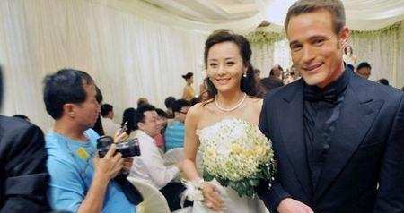 吴奇隆前妻马雅舒离婚12年后，过得怎样