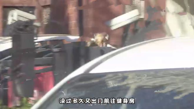 华晨宇与女孩约会再次被拍，女方面容清秀灵气，疑为演员王悦伊