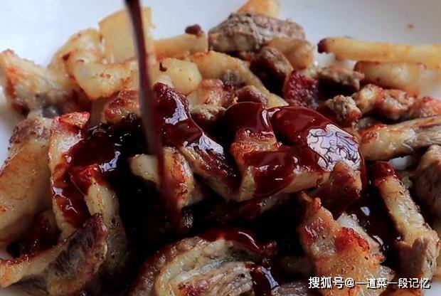 腐乳炖五花肉，甜鲜可口的软嫩口感，自己在家也能做