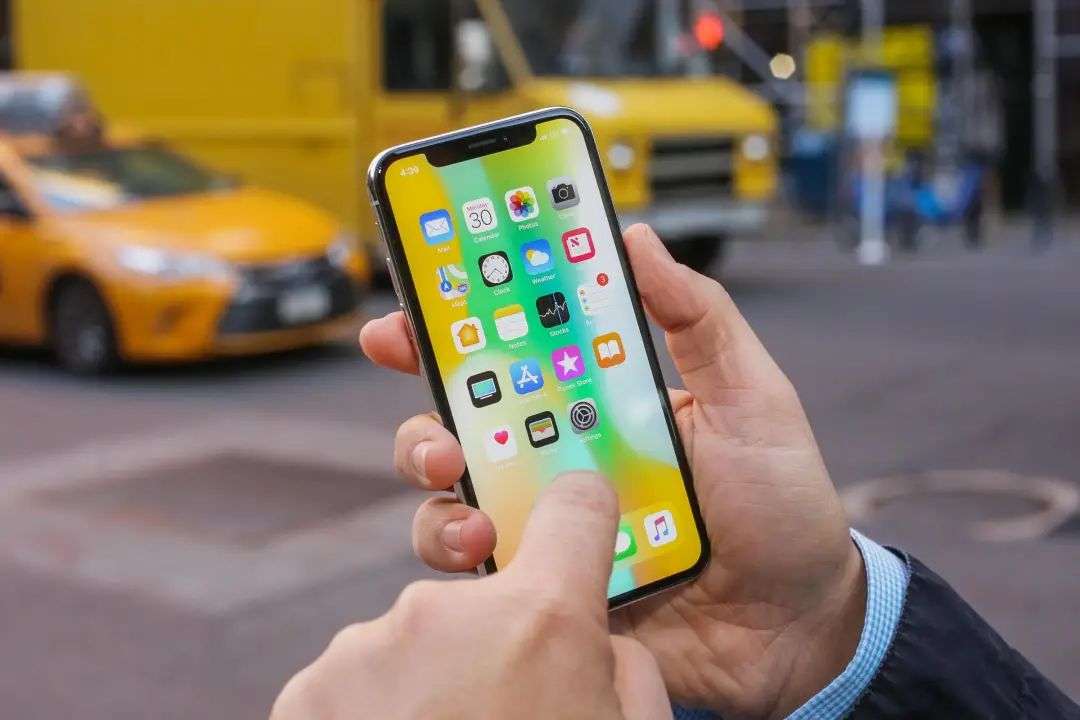 苹果「全面屏」手机iphonex正式问世