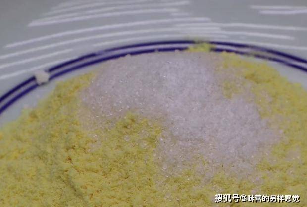 大神用火锅底料炒出的玉米面包子，鲜香爽辣，做法简单