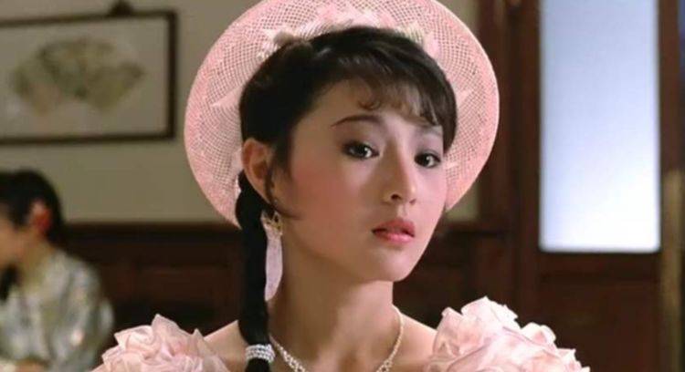武打女明星李赛凤，成名的时间比杨紫琼都早，你知道吗？