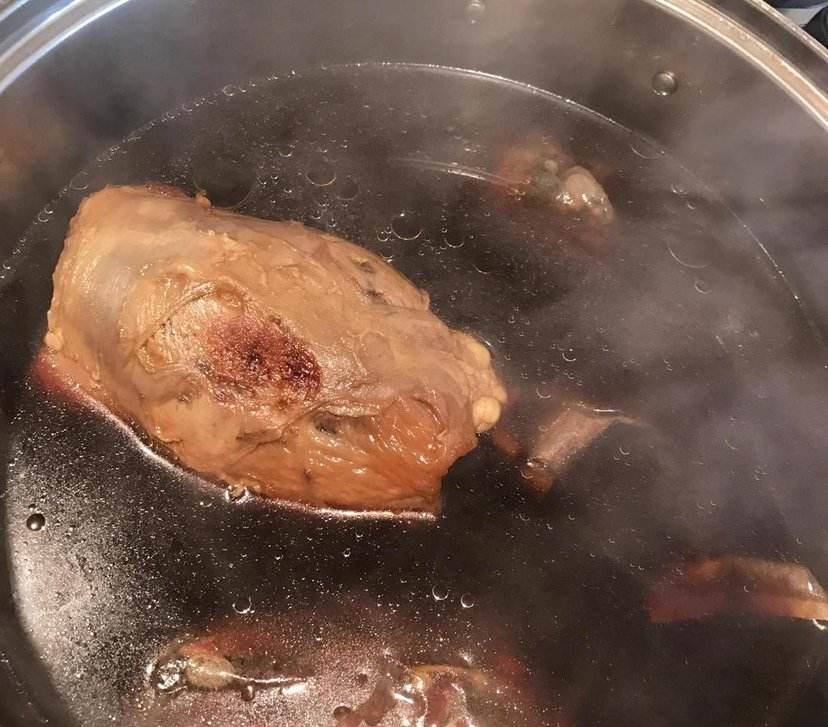 牛肉老汤怎么做好吃？牛肉汤头的制作流程