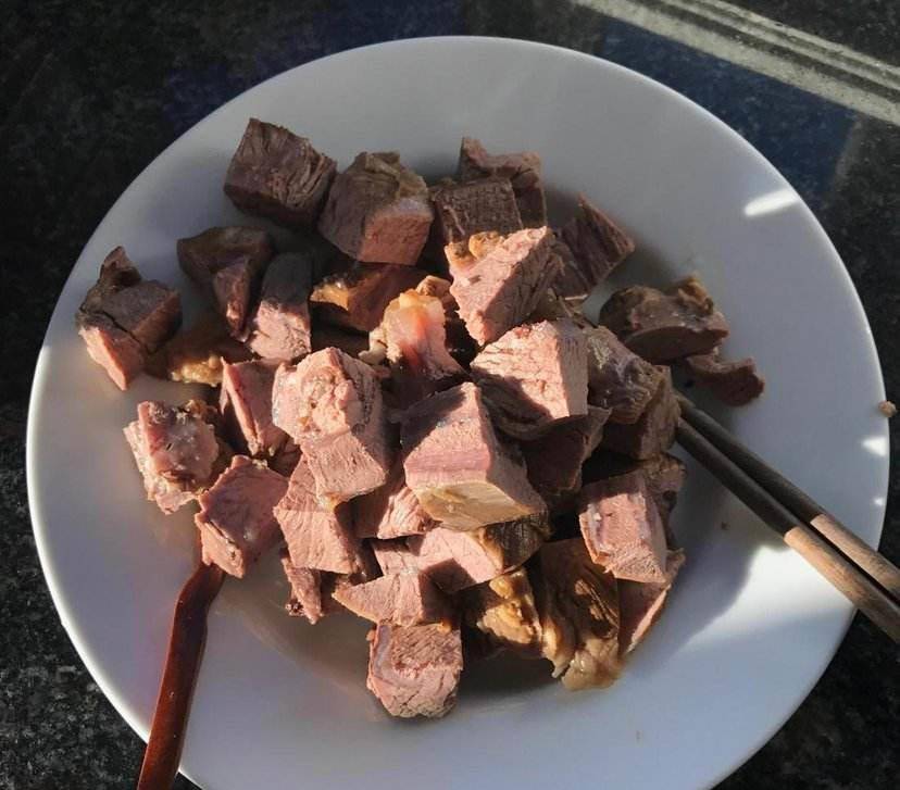 牛肉老汤怎么做好吃？牛肉汤头的制作流程