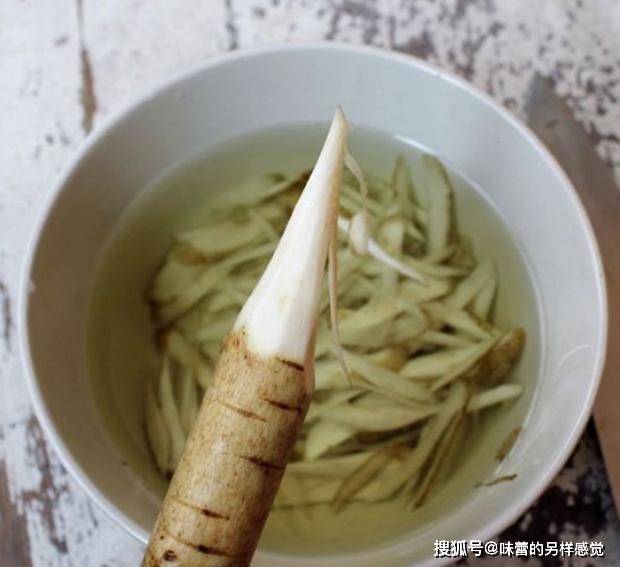 食味栗子饭——这份简餐有苹果，胡萝卜