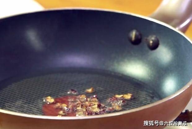 金针菇蒸粉丝，小白都能轻松掌握的美味，小白都能掌握的美味