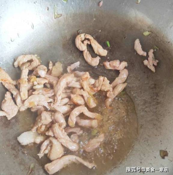 韭菜苔炒肉丝的做法，成本才不到4块钱