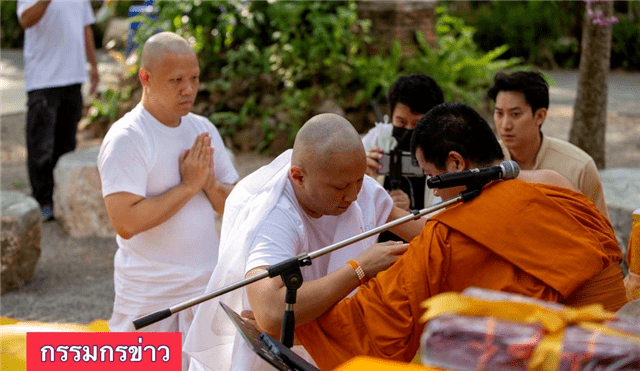 泰国溺亡女星tangmo葬礼举行后，两位富商剃度出家为僧