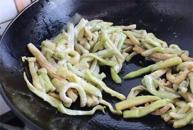 茄子不用油，味道很好，晚饭后它不油腻