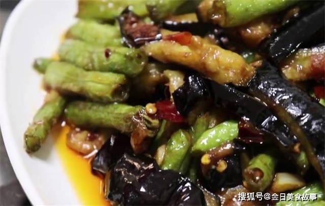 茄子炒豆子的家常做法，他们一上桌就被抢走了